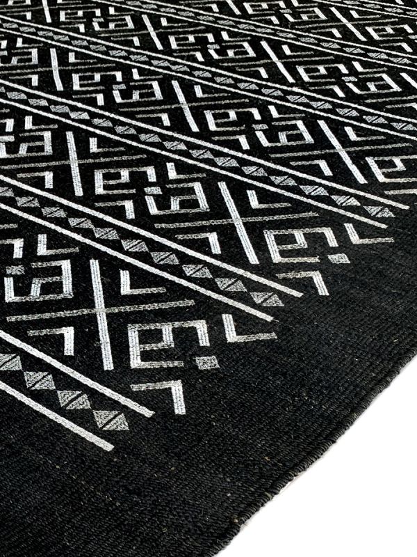 Carpetmantra Black Modern Jute Carpet 5.7ft X 7.10ft