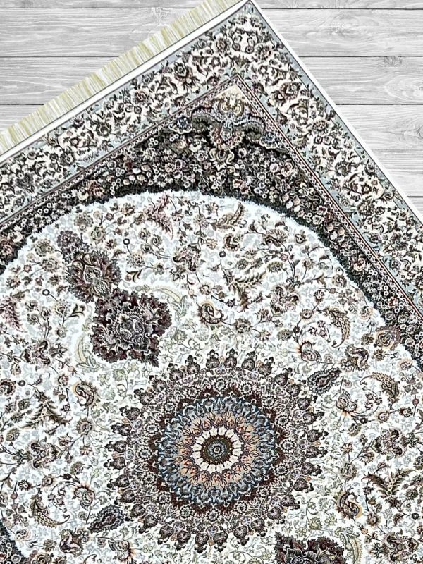 Carpetmantra Irani White Floral Carpet 5.0ft X 7.0ft