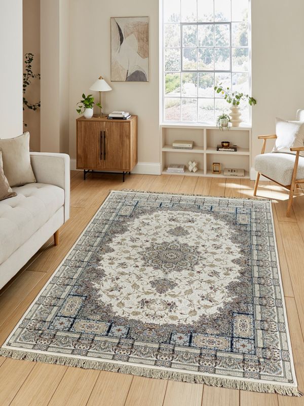 Carpetmantra White Color Floral Design High Quality Irani Carpet