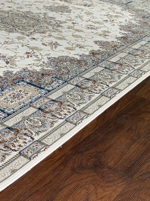 Carpetmantra White Color Floral Design High Quality Irani Carpet