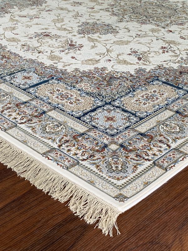 Carpetmantra White Color Floral Design High Quality Irani Carpet