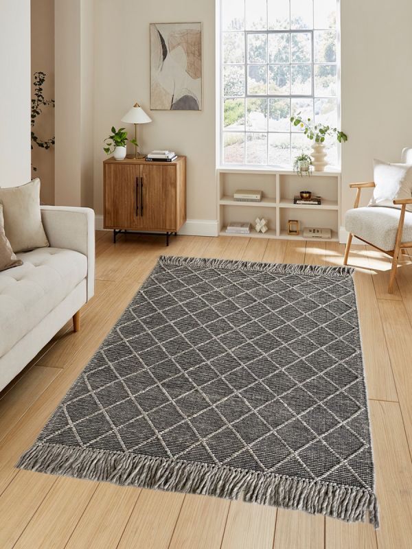 Carpetmantra Hand Woven Grey Carpet 5.0ft X 7.0ft