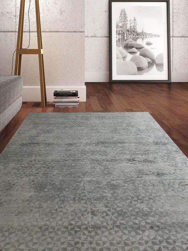 Carpetmantra  Multi viscose carpet  5.3ft x 7.7ft  