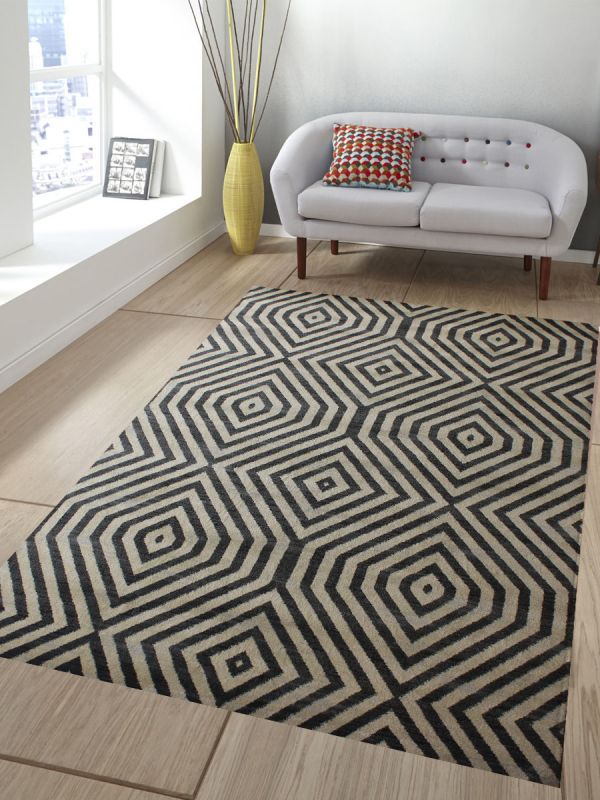 Carpetmantra black white geometrical Carpet 5.3ft X 7.7ft