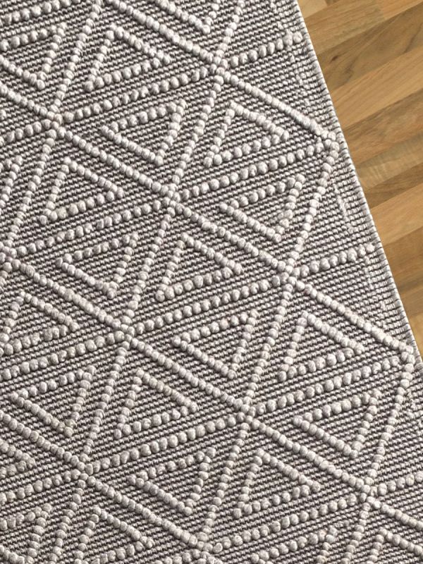 Carpetmantra Hand Woven Grey  textured Viscose  Carpet 4.6ft X 6.6ft 
