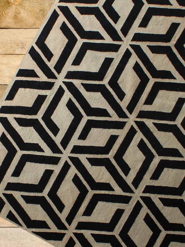 Carpetmantra Flatweave Durrie Carpet 5.3ft x 7.7ft